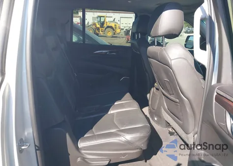 2015 Cadillac Escalade Esv Luxury z USA, uszkodzony, nr VIN 1GYS3SKJXFR673801